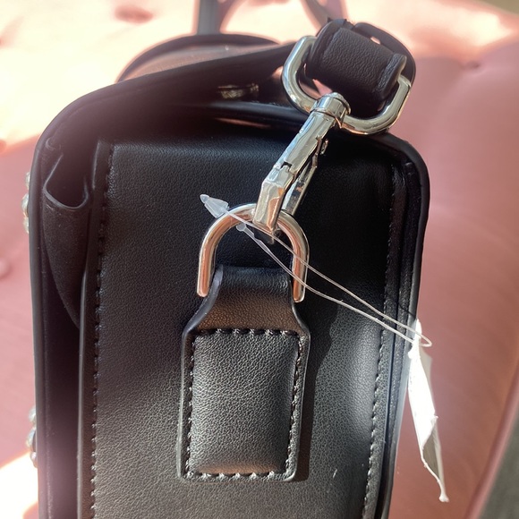 TOPSHOP Bertie Embellished Boxy Crossbody - Picture 4 of 5